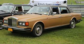 1982 Rolls-Royce Silver Spur US model, front left (Lime Rock).jpg